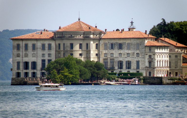 Scopri di più sull'articolo Palazzo Borromeo a Isola Bella Stresa